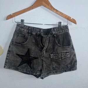 ROMWE Black Star Shorts